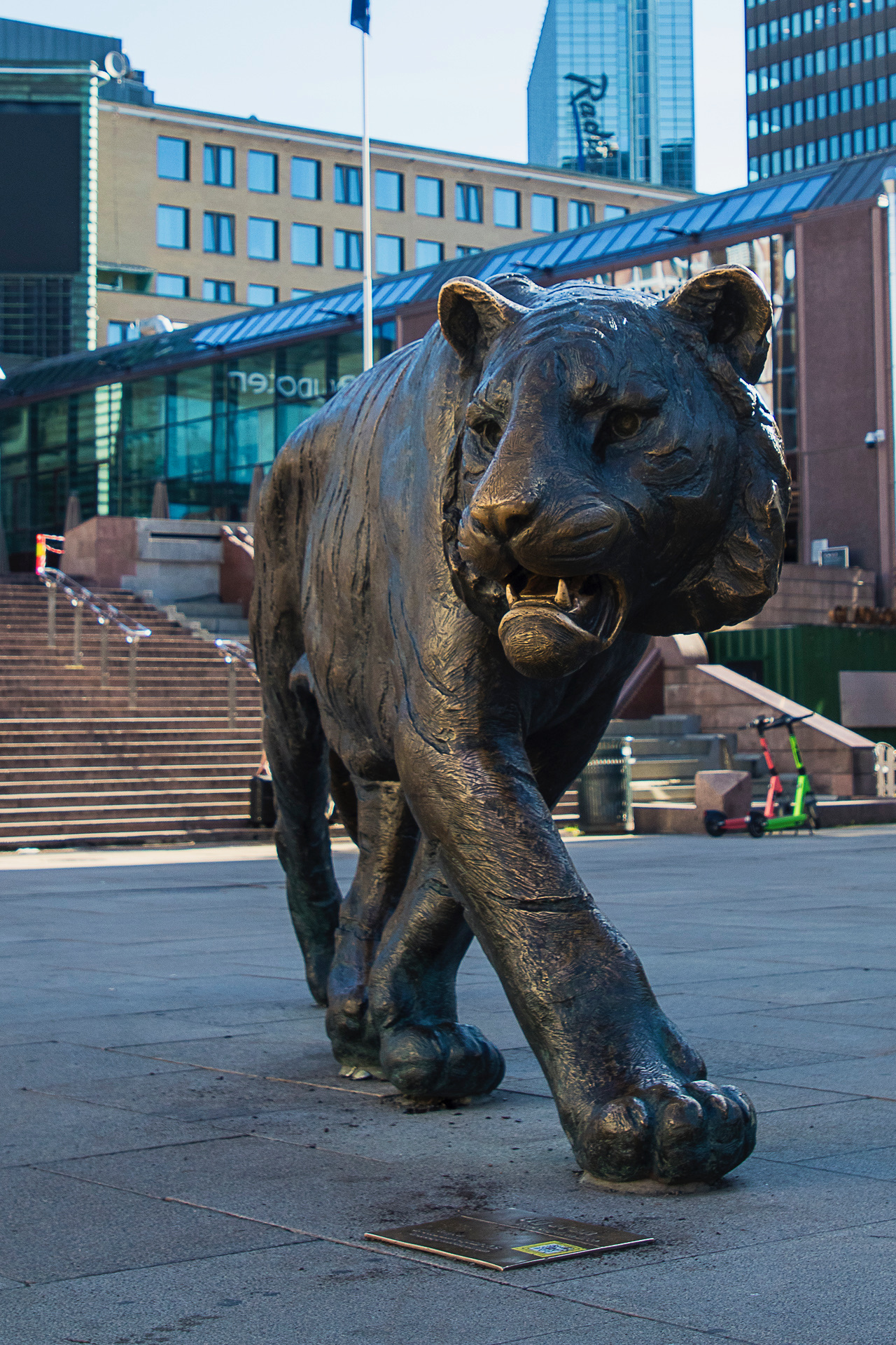 El tigeren de la plaza de Oslo S.